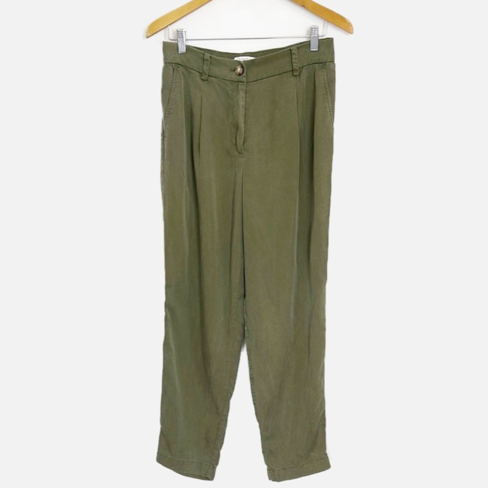 Loft Lyocell Pleat front tapered leg pants 6 Tall